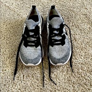 Nike epic react women’s size 9 shoe